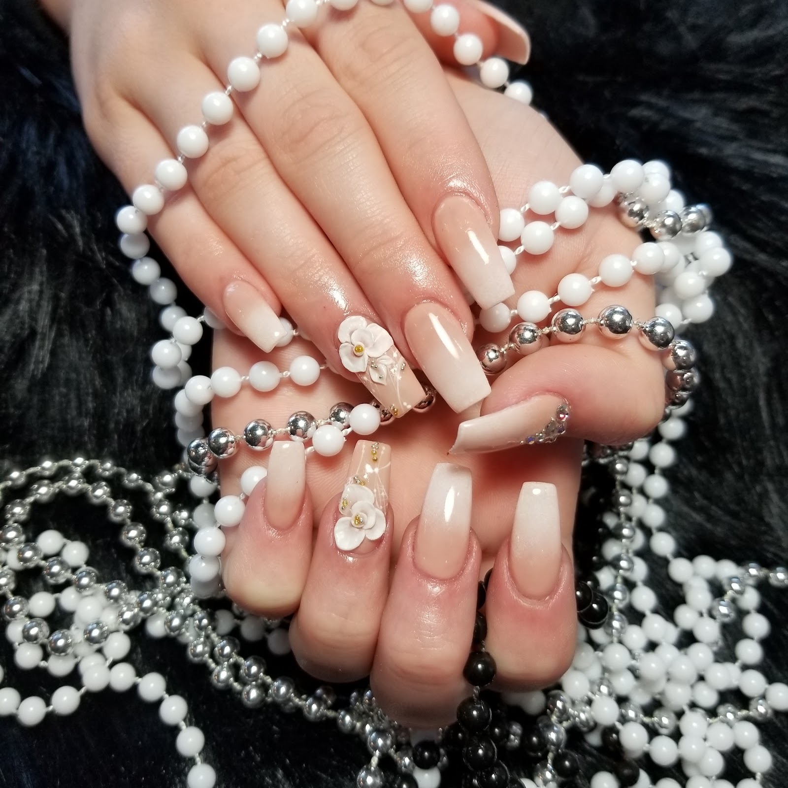 LUXURY NAILS I INC nail photo 7